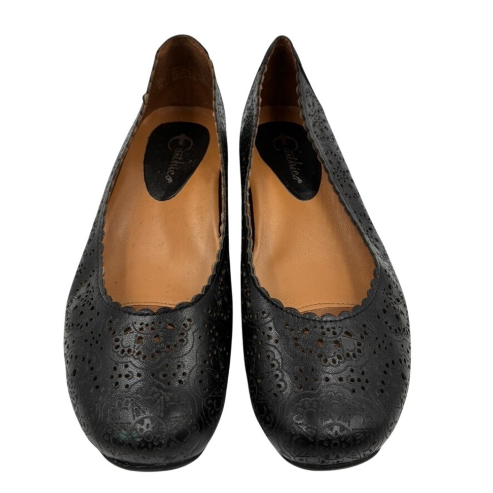 Earthies Bindi‎ Black Leather Laser Cut Scalloped Ballet Flats Women's Size 9 B